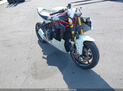 2023 DUCATI SUPERSPORT White  Gasoline ZDMVABDS2PB004855 photo #1