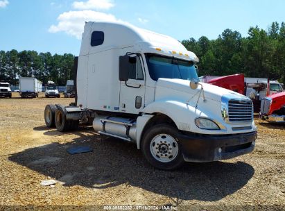 2011 FREIGHTLINER COLUMBIA COLUMBIA White  Diesel 1FUJA6CK5BDAV9568 photo #1