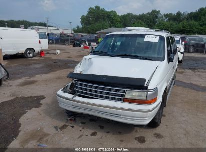 1992 PLYMOUTH VOYAGER SE White  Gasoline 2P4GH45R2NR568068 photo #3