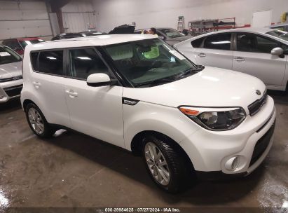 2017 KIA SOUL + White  Gasoline KNDJP3A58H7494851 photo #1