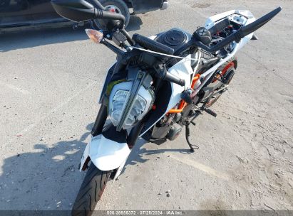 2020 KTM 390 DUKE MD2JPJ403LC279439 photo #3