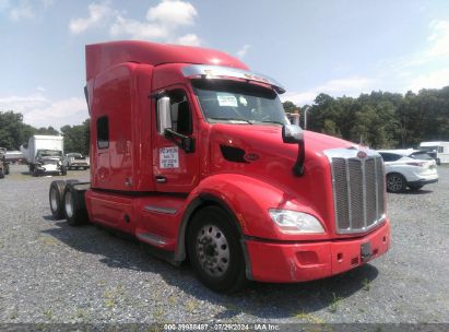 2018 PETERBILT 579 Red  Diesel 1XPBDP9X2JD371160 photo #1