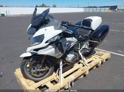 2019 BMW R 1250 RT White  Gasoline WB10J6307KZG34173 photo #3