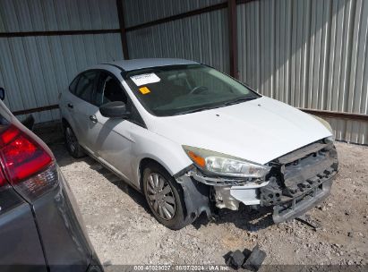 2016 FORD FOCUS S White  Gasoline 1FADP3E28GL298272 photo #1