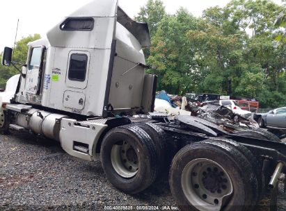 2007 KENWORTH T600 T600 White  Diesel 1XKADB9X87J164822 photo #4