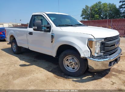 2017 FORD F250 SUPER DUTY White  Gasoline 1FTBF2A60HEE35217 photo #1