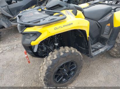 2024 CAN-AM OUTLANDER XT 700/PRO HUNTING EDITION HD7 Yellow  Gasoline 3JB3KA546RJ000883 photo #3