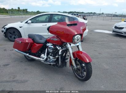 2021 HARLEY-DAVIDSON FLHX Red  Gasoline 56KTJDBB3N3412428 photo #1