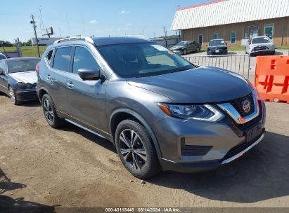 2019 NISSAN ROGUE SV Gray  Gasoline JN8AT2MV5KW381393 photo #1