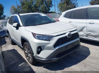 2021 TOYOTA RAV4 XLE PREMIUM White  Gasoline 2T3C1RFV8MW128585 photo #1