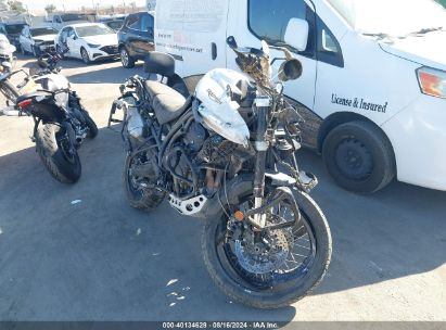 2017 TRIUMPH MOTORCYCLE TIGER 800 XCA White  Gasoline SMTE09BF5HT787065 photo #1