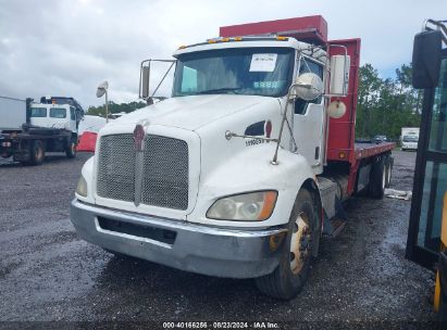 2009 KENWORTH CONSTRUCTION T370 White  Diesel 2NKHLN9X49M245079 photo #3