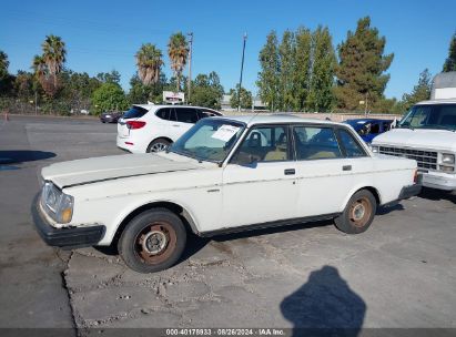 1983 VOLVO 244 DL/GL White  Gasoline YV1AX8846D1885031 photo #3