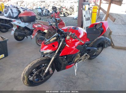 2022 DUCATI STREETFIGHTER V4/V4S Red  Gasoline ZDMFAKNWXNB007280 photo #3