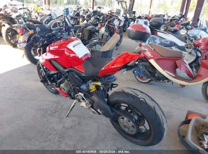 2022 DUCATI STREETFIGHTER V4/V4S Red  Gasoline ZDMFAKNWXNB007280 photo #4