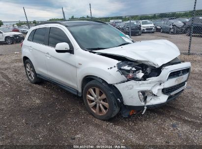 2015 MITSUBISHI OUTLANDER SPORT SE White  Gasoline 4A4AP4AU8FE041571 photo #1