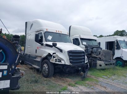 2020 FREIGHTLINER NEW CASCADIA 126 White  Diesel 3AKJHHDRXLSLL0913 photo #1