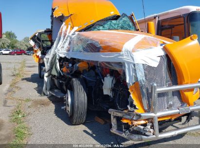 2023 KENWORTH T680 Orange  Diesel 1XKYD49X2PJ216326 photo #1