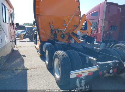 2023 KENWORTH T680 Orange  Diesel 1XKYD49X2PJ216326 photo #4