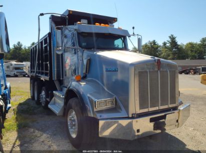 2014 KENWORTH CONSTRUCTION T800 Silver  Diesel 1NKDXPEX2EJ415686 photo #1