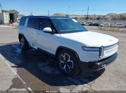 2024 RIVIAN R1S ADVENTURE QUAD MOTOR LARGE PACK White  Electric 7PDSGABA6RN032217 photo #1