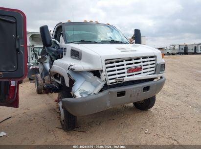 2008 GMC TC5500 White  Diesel 1GDE5C3978F404694 photo #1