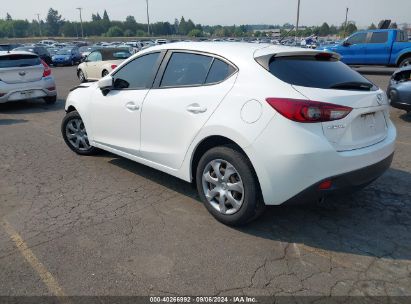 2015 MAZDA MAZDA3 I SPORT White  Gasoline JM1BM1K78F1242213 photo #4