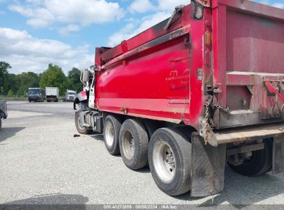 2019 MACK GRANITE White  Diesel 1M2GR2GC8KM002022 photo #4