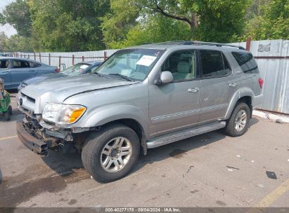 2005 TOYOTA SEQUOIA SR5 V8 Silver  Gasoline 5TDBT44AX5S240025 photo #3