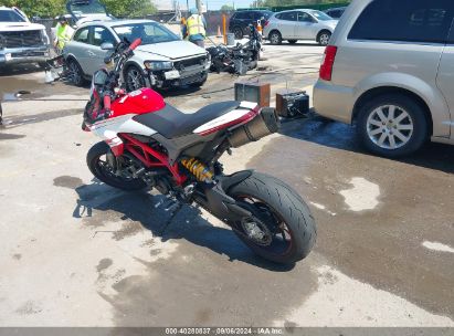 2018 DUCATI HYPERMOTARD 939 Red  Gasoline ZDM1YBJS9JB013770 photo #4