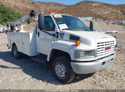 2006 GMC C5500 White  Diesel 1GDE5C1206F412378 photo #1