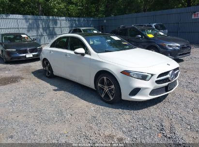 2019 MERCEDES-BENZ A 220 4MATIC White  Gasoline WDD3G4FB3KW000783 photo #1