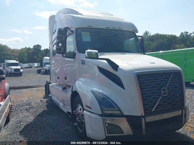 2019 VOLVO VNL White  Diesel 4V4NC9TJ9KN211987 photo #1