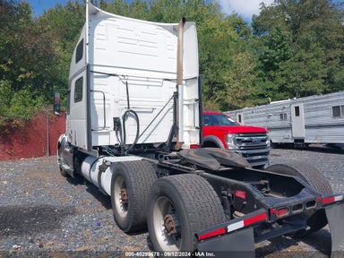 2019 VOLVO VNL White  Diesel 4V4NC9TJ9KN211987 photo #4