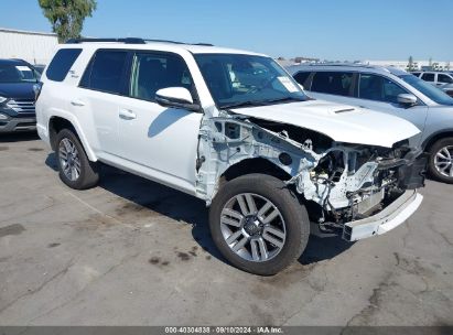 2022 TOYOTA 4RUNNER TRD SPORT White  Gasoline JTEAU5JR7N5262090 photo #1