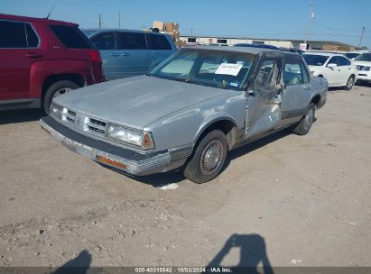 1990 OLDSMOBILE DELTA 88 ROYALE Silver  Gasoline 1G3HN54C4L1828444 photo #3