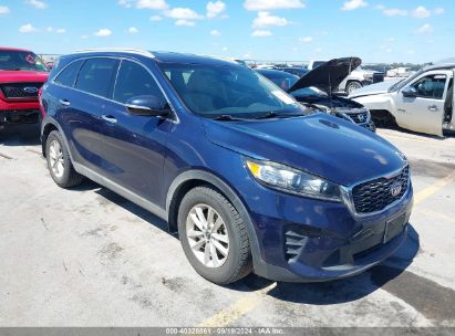 2019 KIA SORENTO 2.4L LX Blue  Gasoline 5XYPG4A31KG504709 photo #1