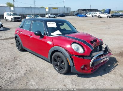 2015 MINI HARDTOP COOPER S Red  Gasoline WMWXU3C50F2B57066 photo #1