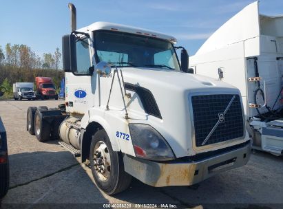 2007 VOLVO VN VNL White  Diesel 4V4NC9GG27N455793 photo #1