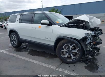 2024 RIVIAN R1S ADVENTURE DUAL MOTOR MAX PACK/ADVENTURE DUAL MOTOR PERF MAX PACK White  Electric 7PDSGCBA4RN032731 photo #1