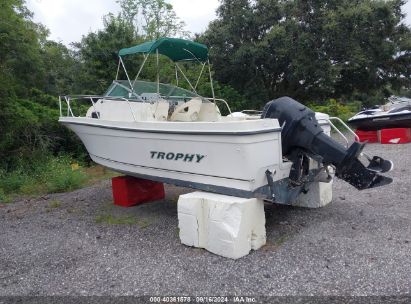 2003 TROPHY SPORTFISHING BOATS White   THMA06FFE203 photo #4