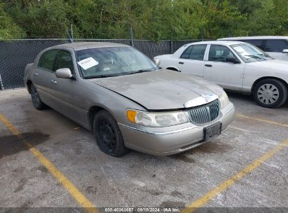 2000 LINCOLN TOWN CAR EXECUTIVE Gray  Gasoline 4F4YR16U11TM00617 photo #1