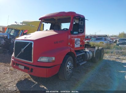 2014 VOLVO VN VNM Red  Diesel 4V4MC9EG7EN166789 photo #3