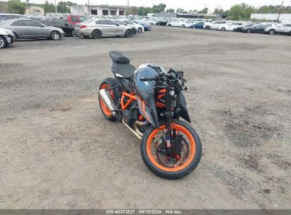 2023 KTM 1290 SUPER DUKE R Orange  Gasoline VBKV39400PM971397 photo #1