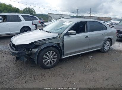 2013 VOLKSWAGEN PASSAT 2.5L S Silver  Gasoline 1VWAP7A37DC087057 photo #3