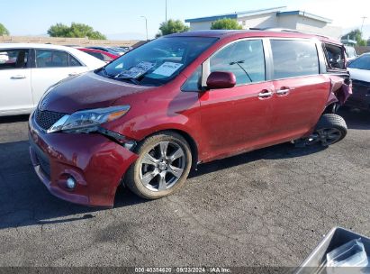 2017 TOYOTA SIENNA SE 8 PASSENGER Burgundy  Gasoline 5TDXZ3DC9HS877542 photo #3