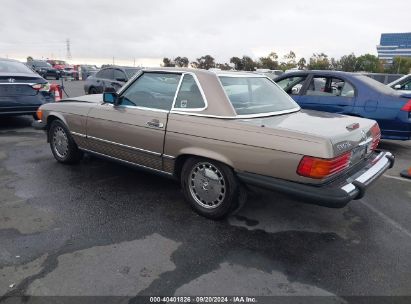 1988 MERCEDES-BENZ 560 SL Beige  Gasoline WDBBA48D6JA090611 photo #4