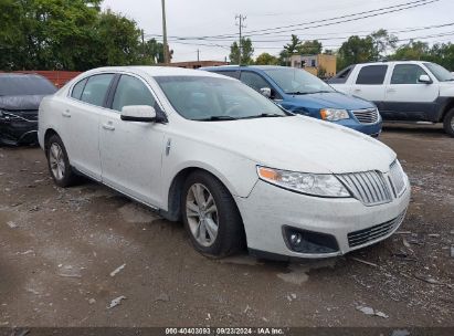 2010 LINCOLN MKS White  Gasoline 1LNHL9ERXAG616489 photo #1