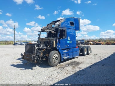 2015 VOLVO VN VNL 4V4NC9EH1FN916993 photo #1