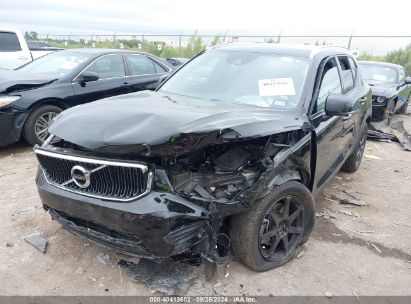 2020 VOLVO XC40 T4 MOMENTUM Black  Gasoline YV4AC2HK2L2170928 photo #3